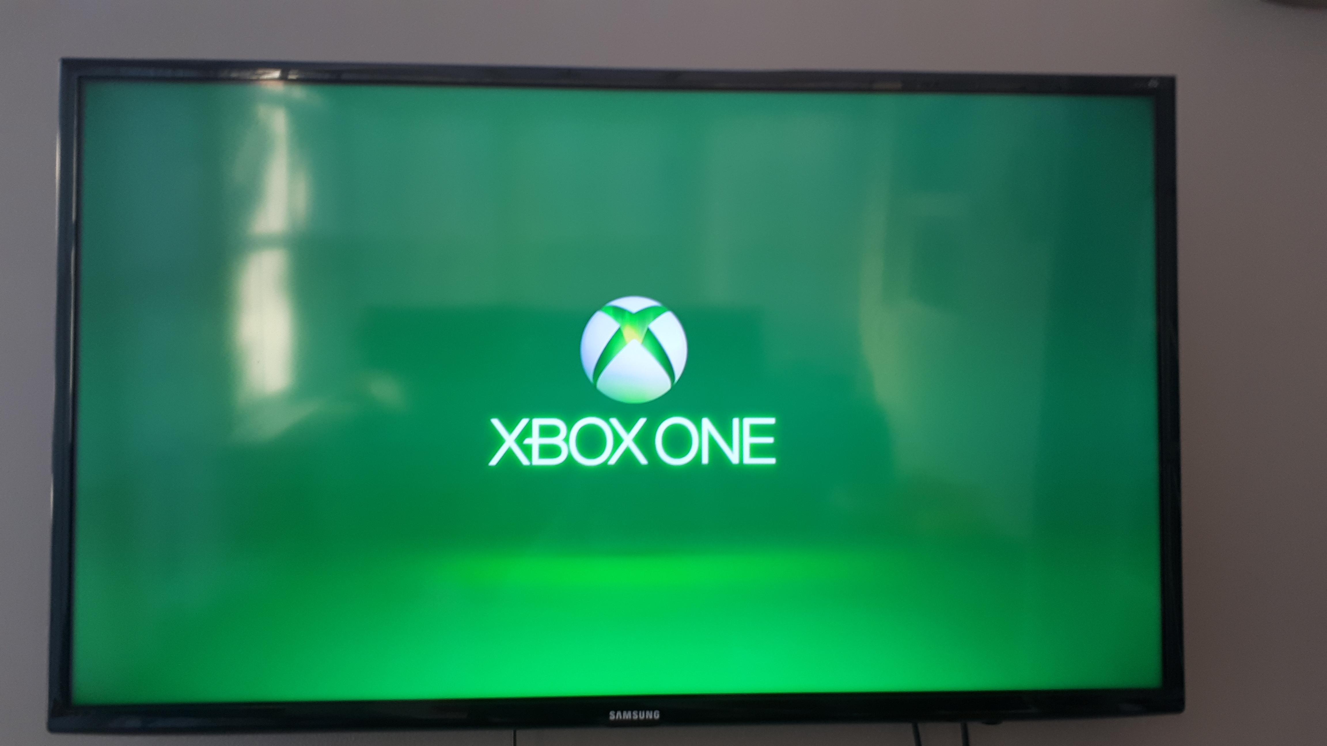 Xbox Stuck on Green Screen
